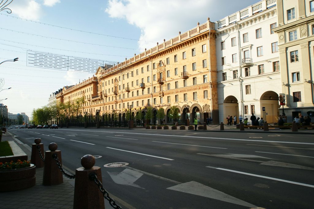 Lenin Str. by Pavel Zhuravlev