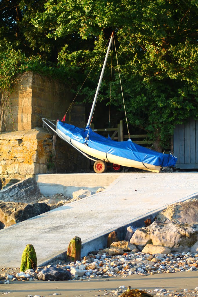 Bembridge Yatch by Dickky