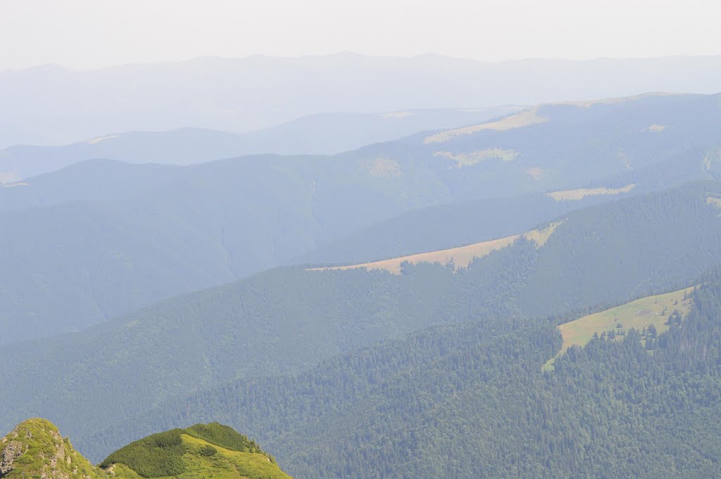 Rakhivs'kyi district, Zakarpats'ka oblast, Ukraine by Максим Максимів