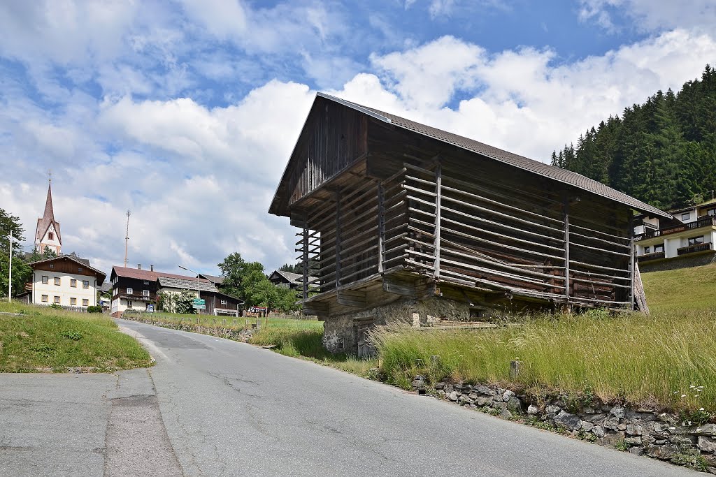 View of the hayloft by the Liesing by bikemp