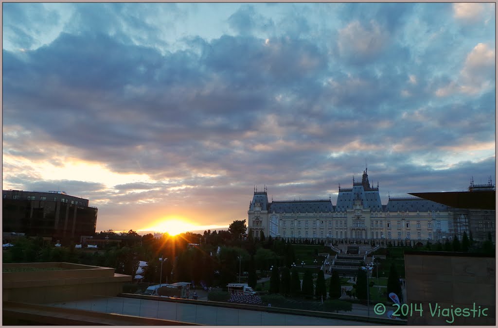 Solstițiul de vară de la Palatul Culturii, Iași by Josep Lluis Rufat Lo…