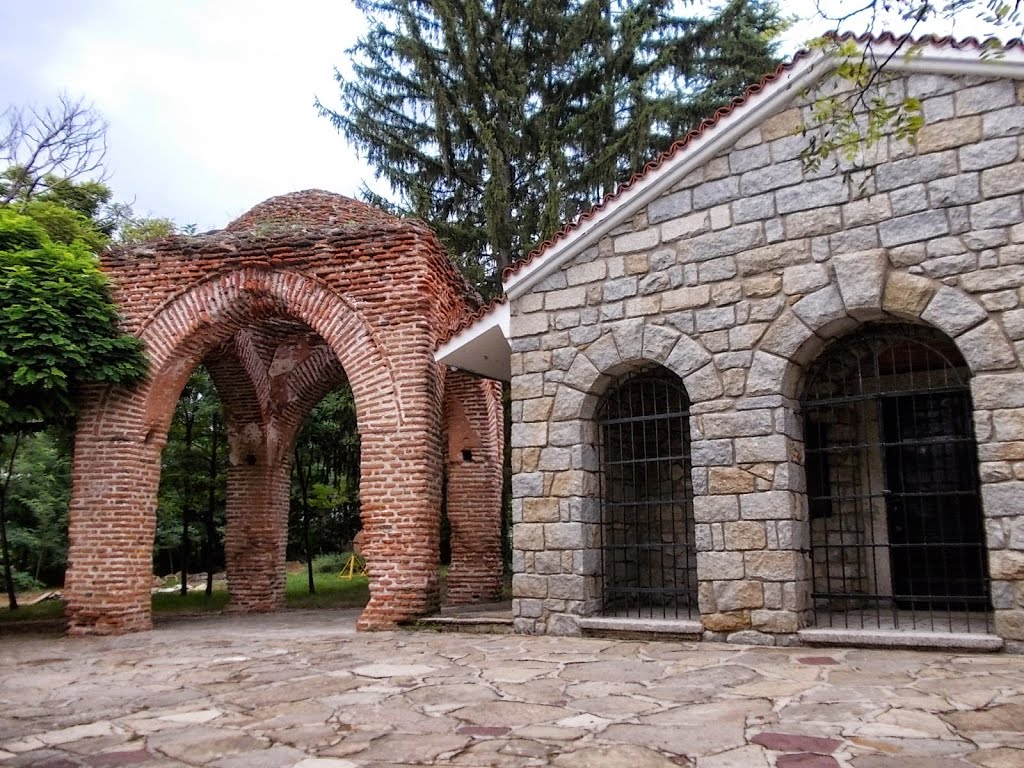 Kazanluk, Bulgaria by Lyubomir Haralampiev