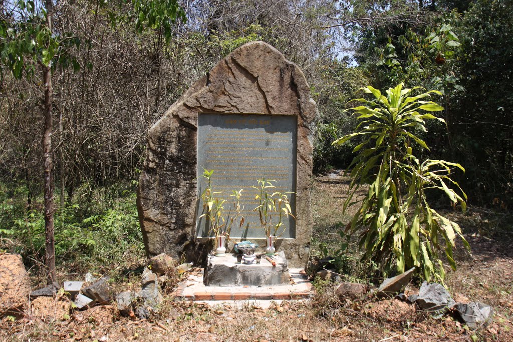 Hiếu Liêm, Vĩnh Cửu, ?ồng Nai, Vietnam by Dần Lê