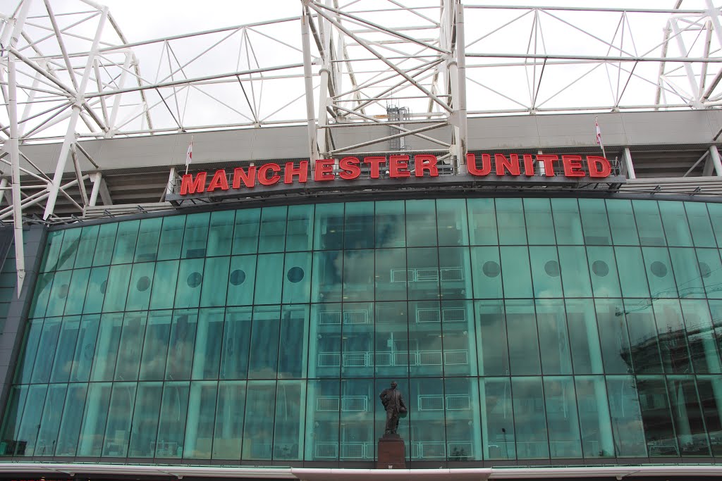 OLD TRAFFORD. MÁNCHESTER by Juan Domínguez León