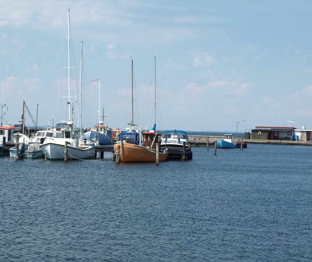 Langø Havn by Olav Sejeroe