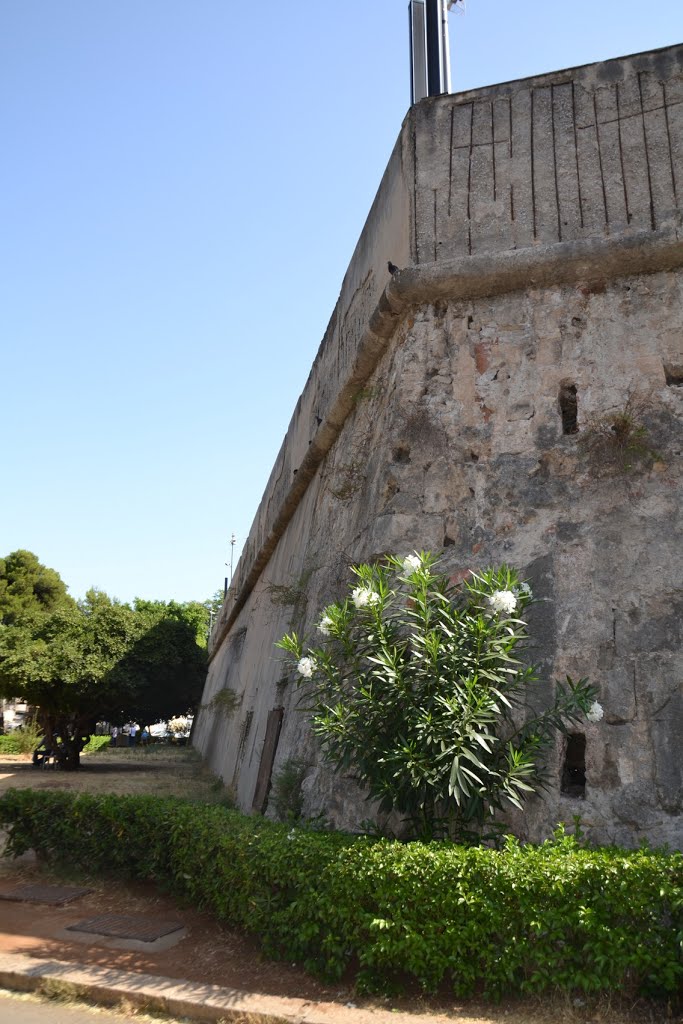 Bastione del Palazzo Reale o di San Pietro by Panormvs Avgvsta