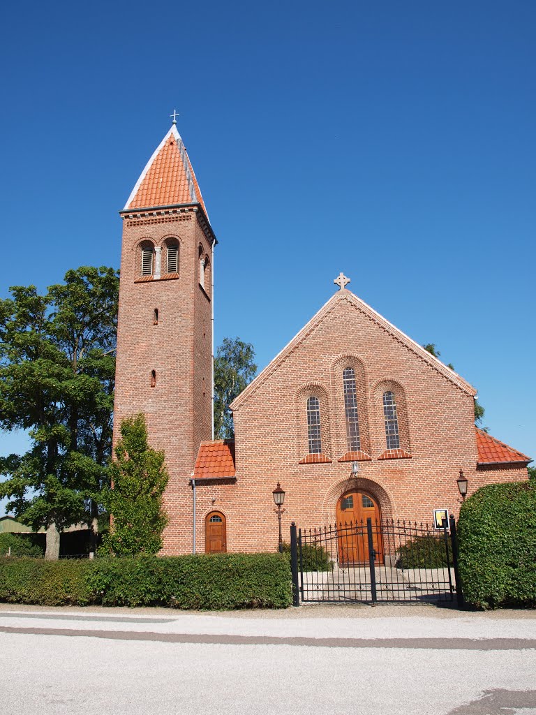 Nøbbet Kirke by Olav Sejeroe