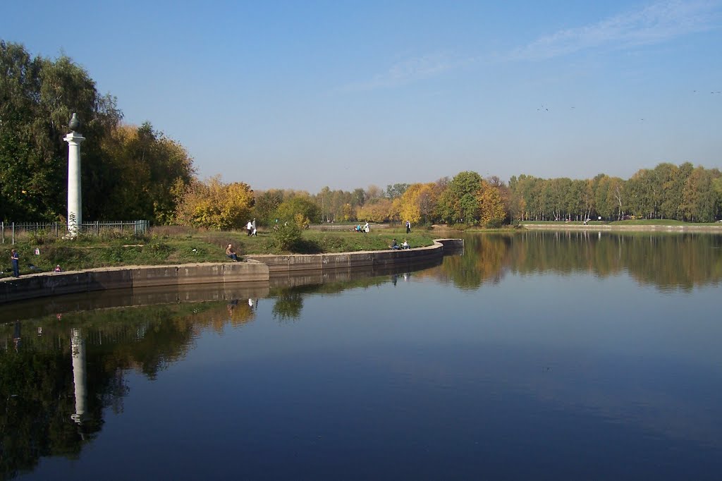 Kuskovo 04 Pond by Kuznetsov Sergey