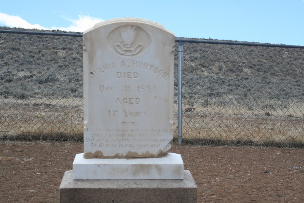 Grave of Julius A Huntoon At Dayton by Keith Driscoll