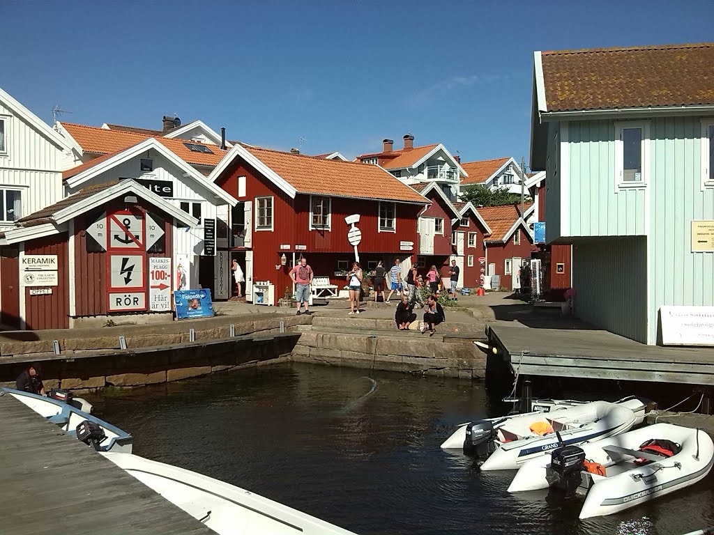 Smögen, Bohuslän, 31 juli 2014. by Rinaldo Svitjod