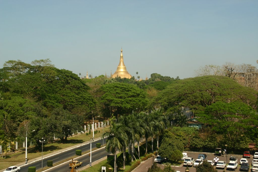 Shwedagon Pagoda, Yangon, Myanmar by KeelungTaiwan