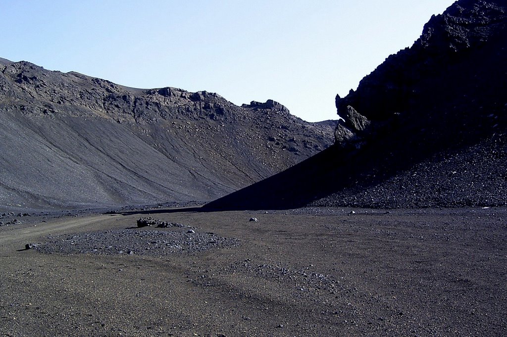 Road to kverkfjöll1 by Karl Wiktorin