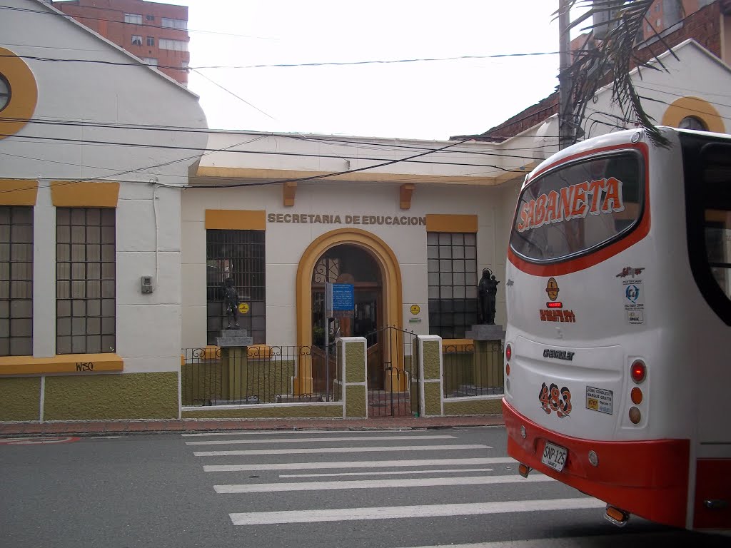 Sabaneta Antioquia - Biblioteca by Juan Ramirez