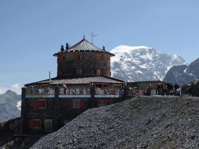 Tibethütte vor Ortler by hubi1802