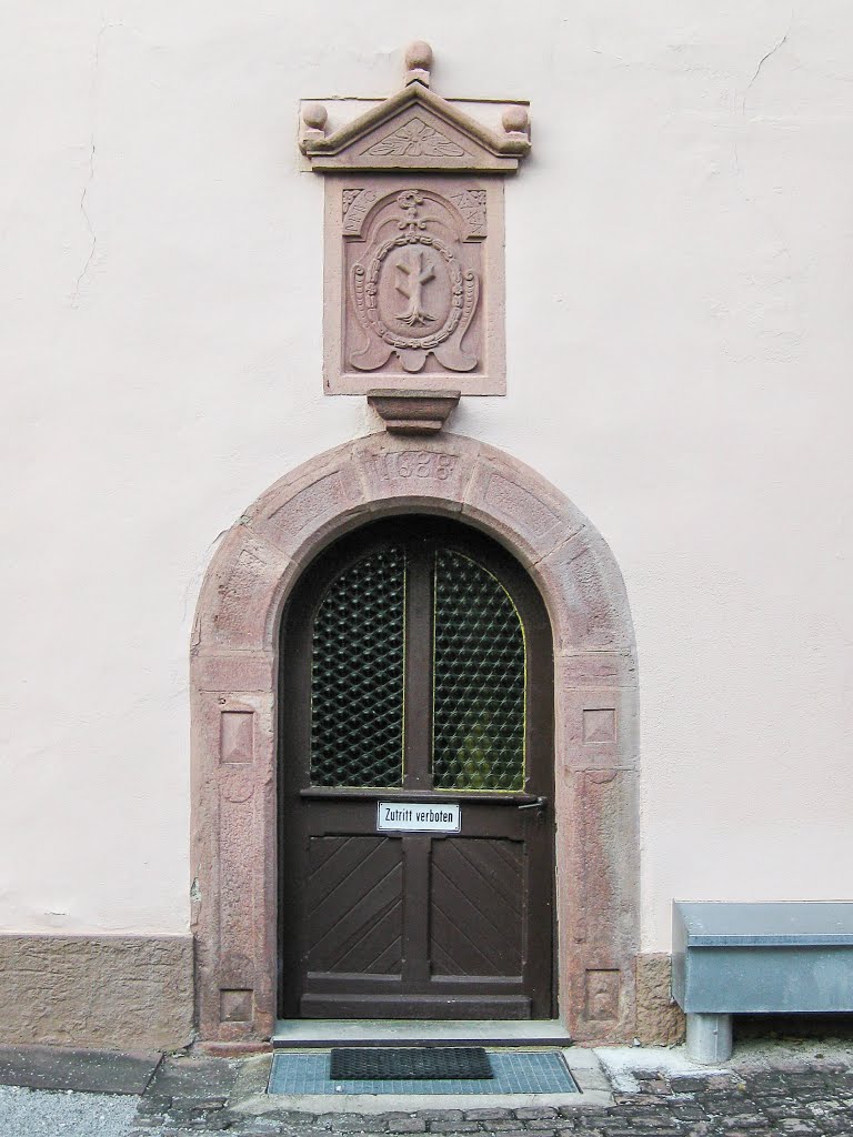 Portal mit Wappen am Kloster Frauenalb, Marxzell, Albtal by Besenbinder