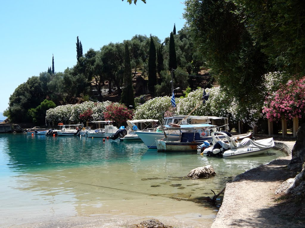 Valtos beach by theodora