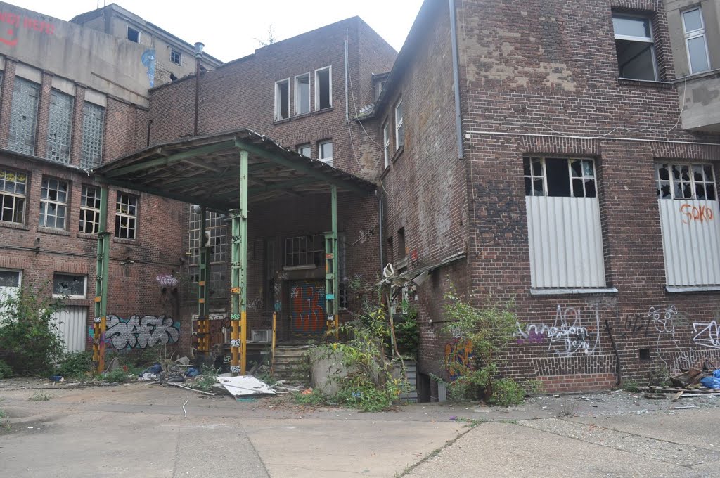 Papierfabrik HERMES in Düsseldorf von Siegfried Kremer by Siegfried Kremer Phi…