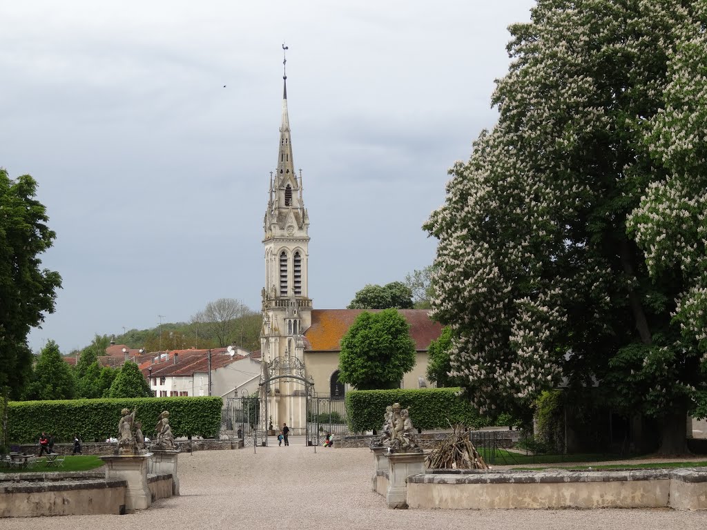 Haroué. Eglise du village / church of the village by TitTornade