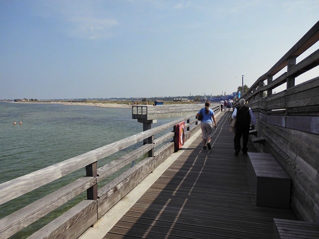 Steinwarder Promenade, 23774 Heiligenhafen, Germany by Meino Müller