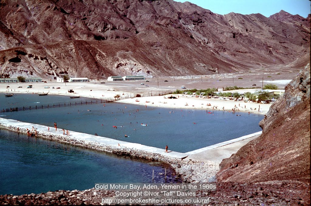 Aden, Yemen by Ivor Davies