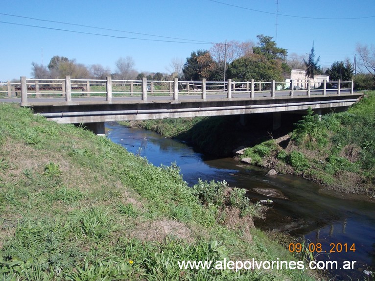 San Andres de Giles - Puente Arroyo Giles (www.alepolvorines.com.ar) by alepolvorines