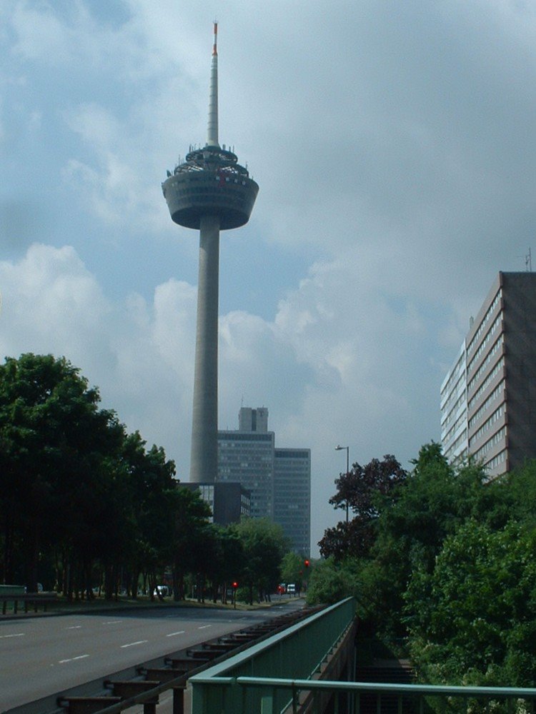 Fernmeldeturm_4.JPG by us*image