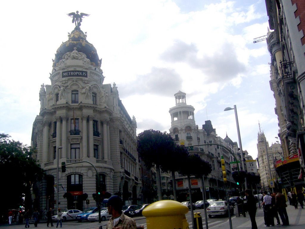 Gran Vía by cleotea