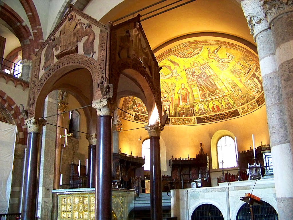 MILANO - BASILICA DI SANT'AMBROGIO by mexicori