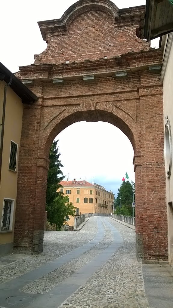 Rione Piazzo - Porta della Torrazza by Andrea Ciocca