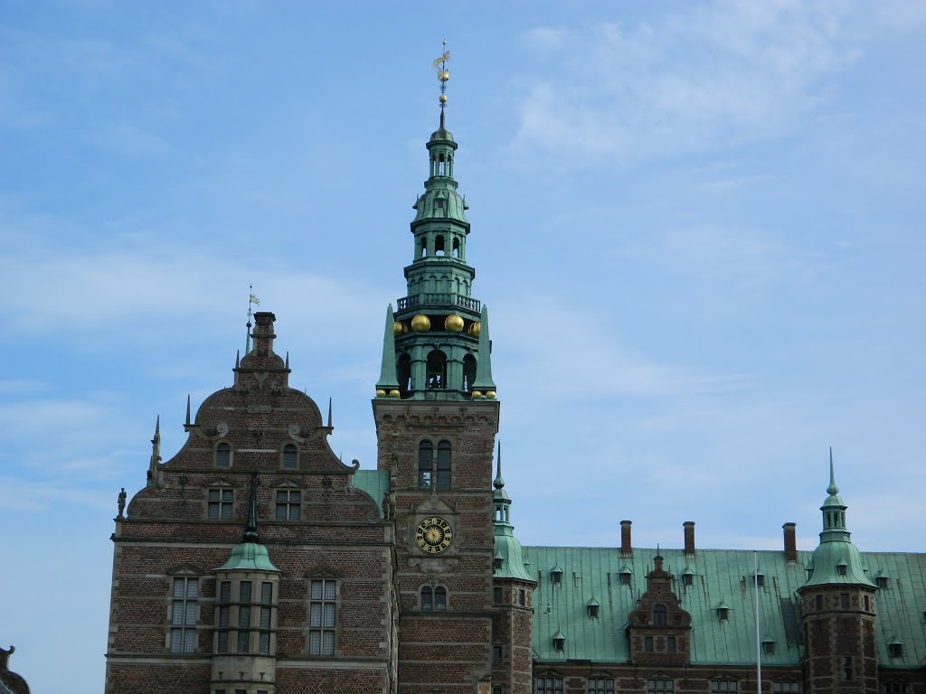 Frederiksborg Slot by Pink Fluffy Unicorn