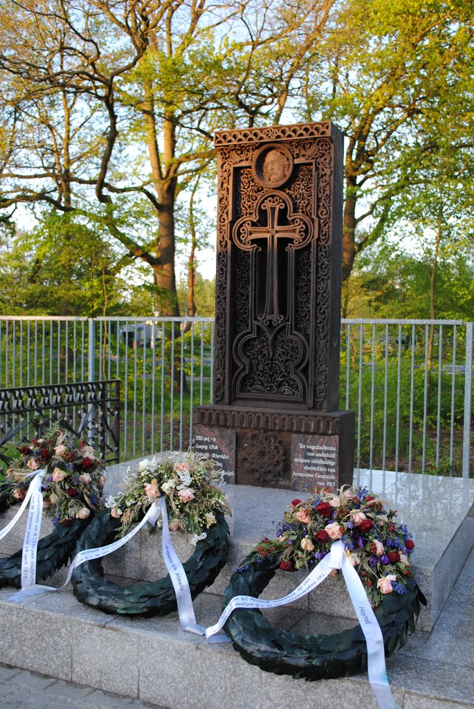 Monument Armeense genocide by Peter van Zutphen