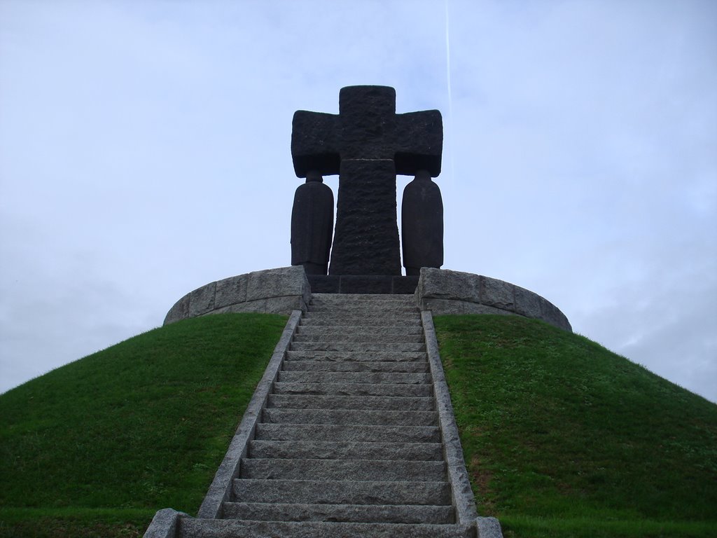 Big Cross German Cemetery (WW2) by Ignacio Balassanian