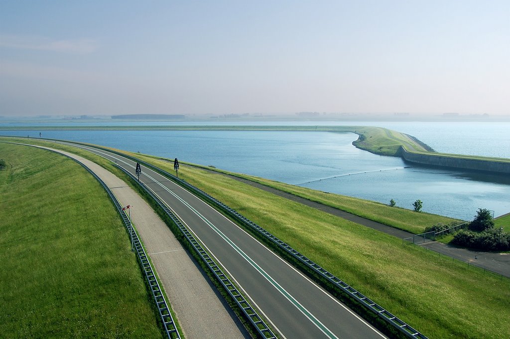 Philipsdam near Sint Philpsland, Netherlands by © Andre Speek