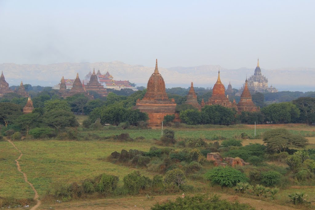 Shwesandaw , Bagan View , ชเวซันดอว์ , พุกาม by sarthit medhasith Su…