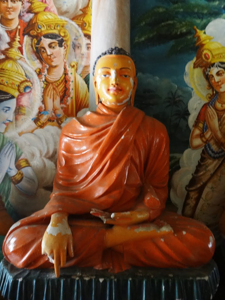 Ananda Maha Viharaya by Senanayaka Bandara