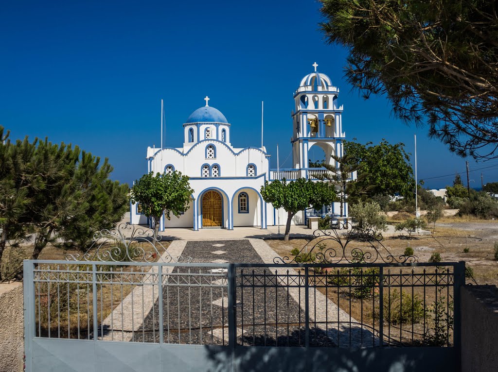 Kamari, Santorini by Michelle Maria