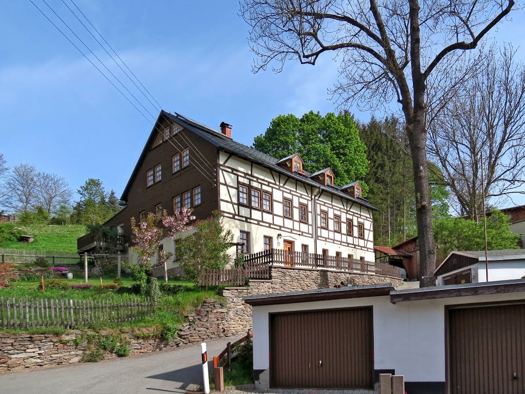 Bergbaulehrpfad Frohnauer Weg - ehem. Wohnstallhaus (1896 erb.) by Rudolf Henkel