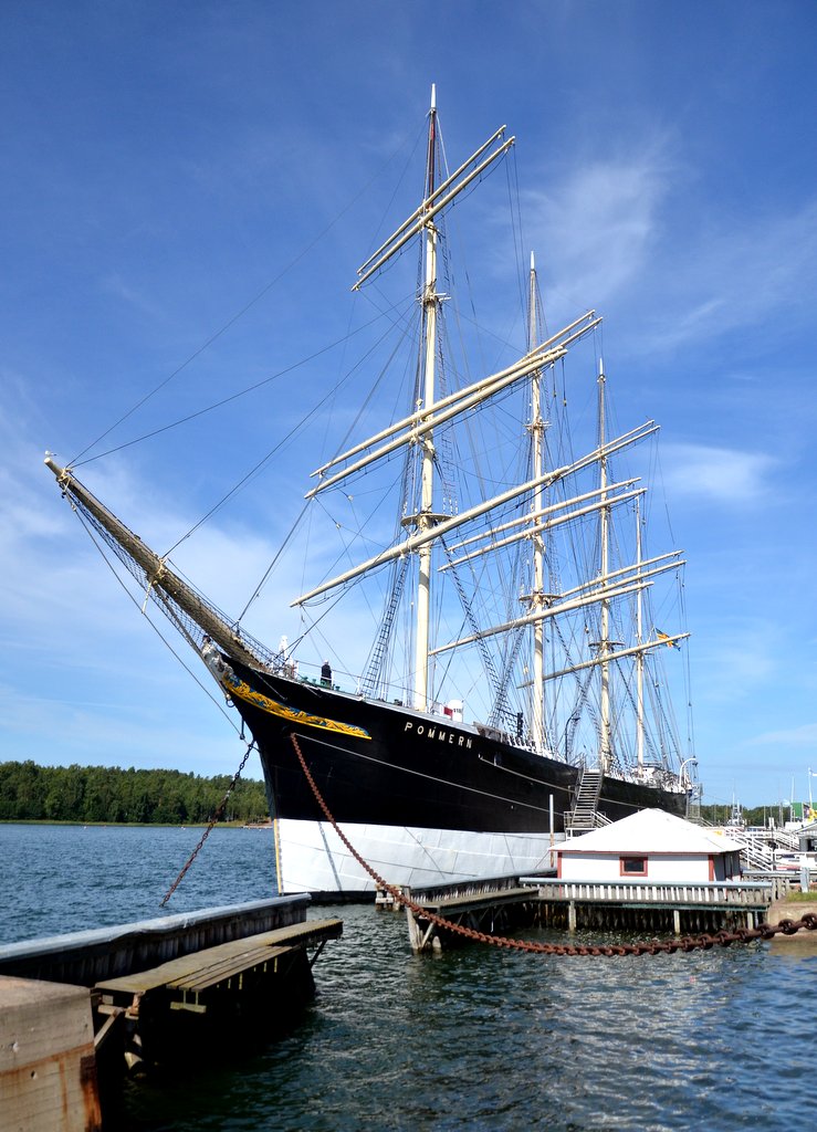 Pommern ship in Mariehamn harbour by Mimmo Feminò