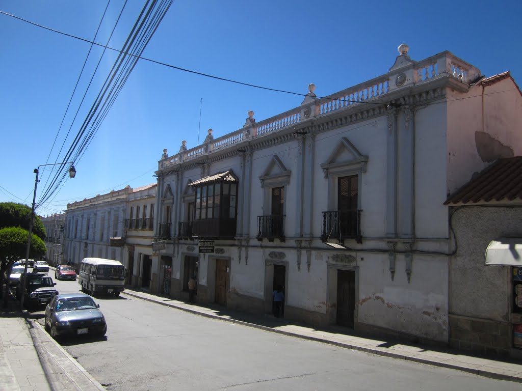 Casco Viejo, Sucre, Bolivia by Cristián Luengo