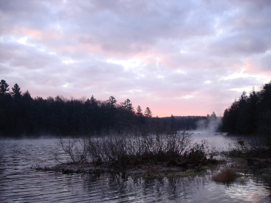 Sunrise on Jamestown Falls by sonees