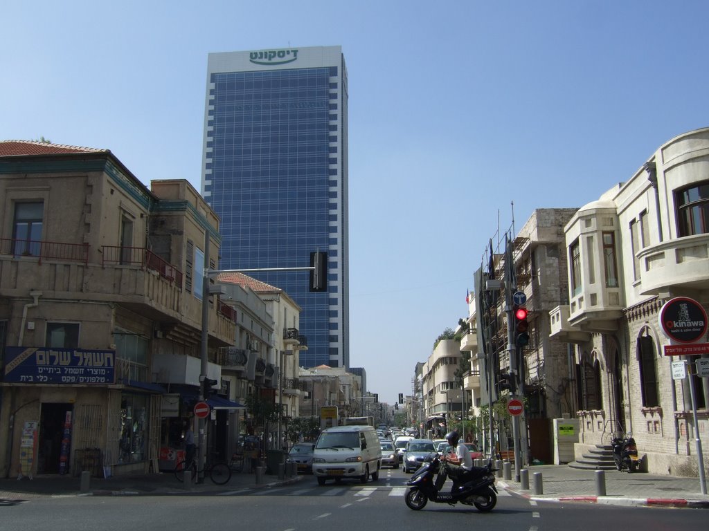 Tel Aviv by SKPhoton