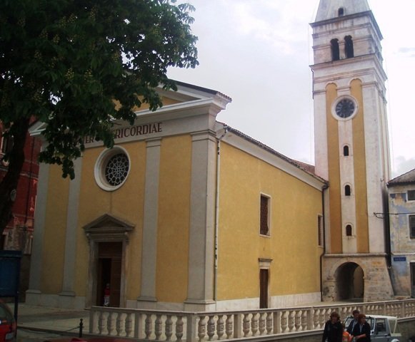 Church (Mater Misericordiae) by mizarmess