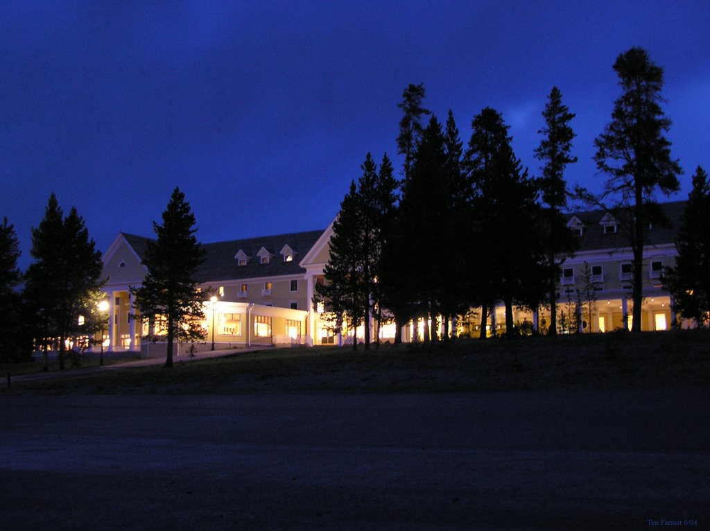 Lake Yellowstone Hotel 9:43PM 6-2004 by tim_farmer