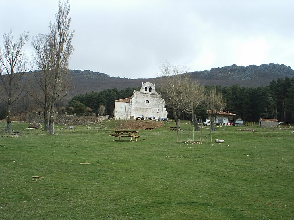 Ermita de Hontanar by Kayto