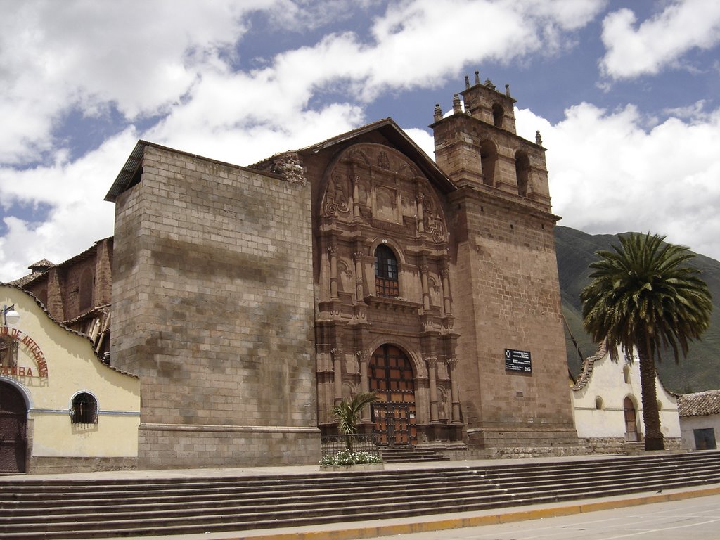 Templo de Urubamba by GERMAN ZECENARRO BENAVENTE