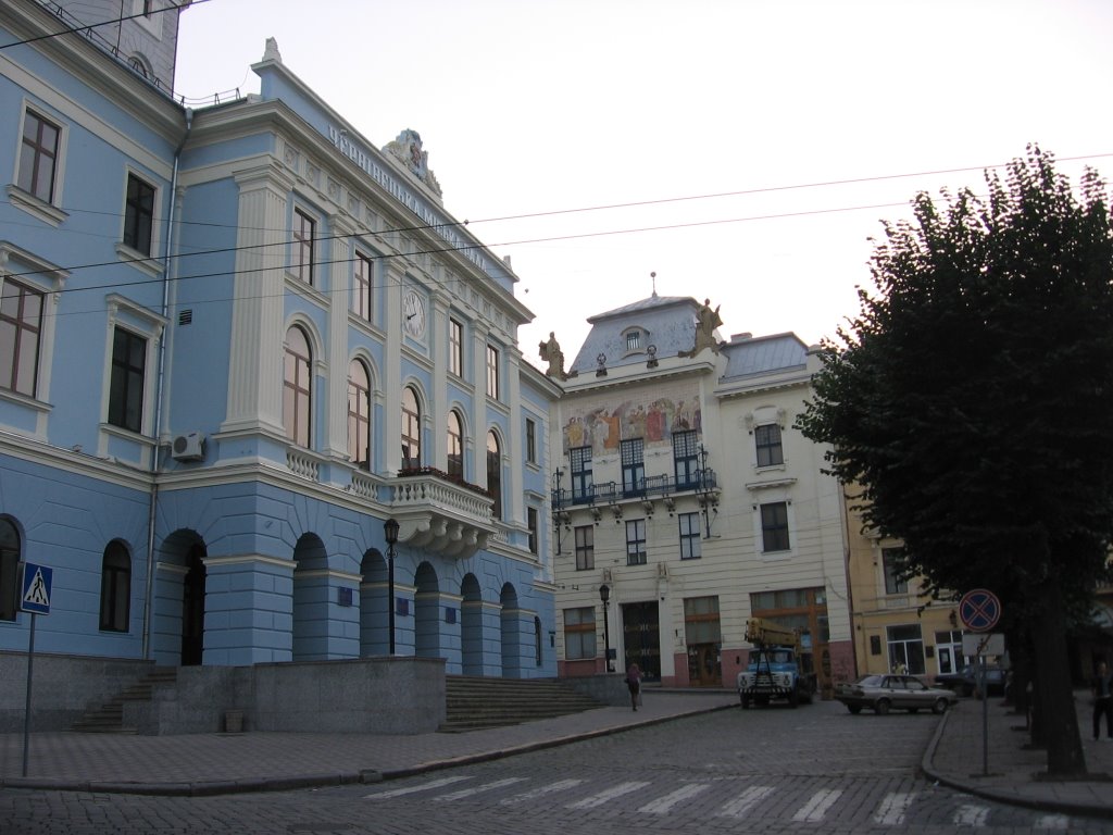 Building of the State Administration in Chernovtsy by Dmitriy Tkachenko