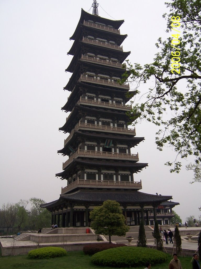 扬州大明寺栖灵塔 (Qiling Pagoda in Daming Temple) by 风二中