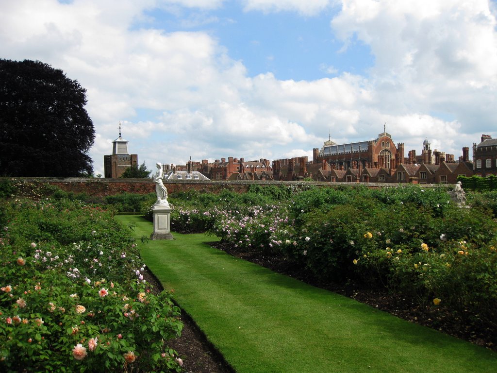 Hampton Court Palace, Surrey, UK by Giorgos.Georgiou