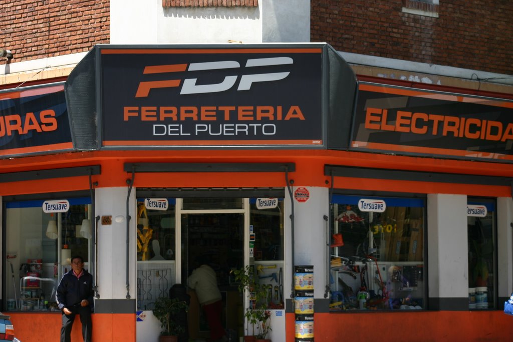 Ferreteria del puerto by quiri