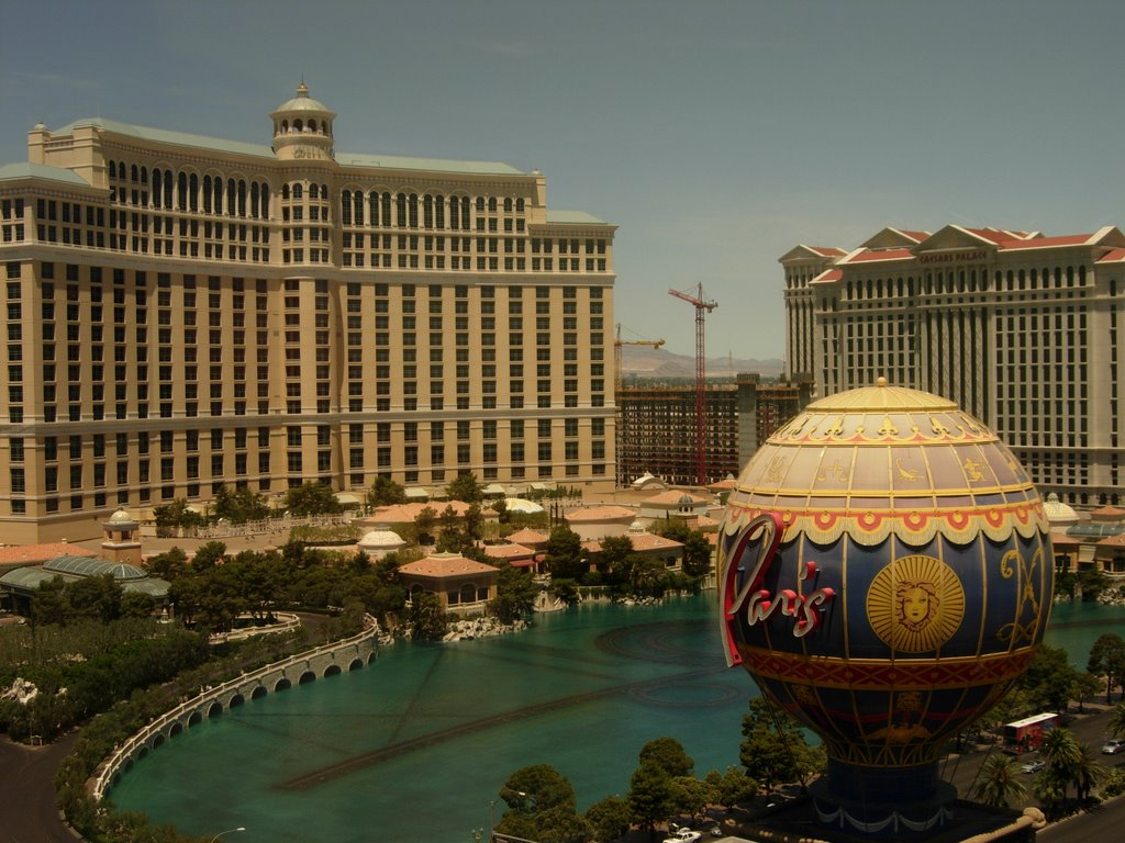 View of Bellagio from Room 1979 Planet Hollywood by ryandenver